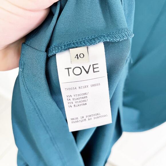 TOVE Riley Ruched Jersey Midi Dress - Picture 7 of 8